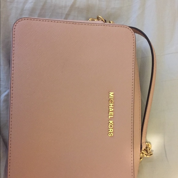 Michael Kors Jet Set cross grain leather crossbody - Picture 3 of 6